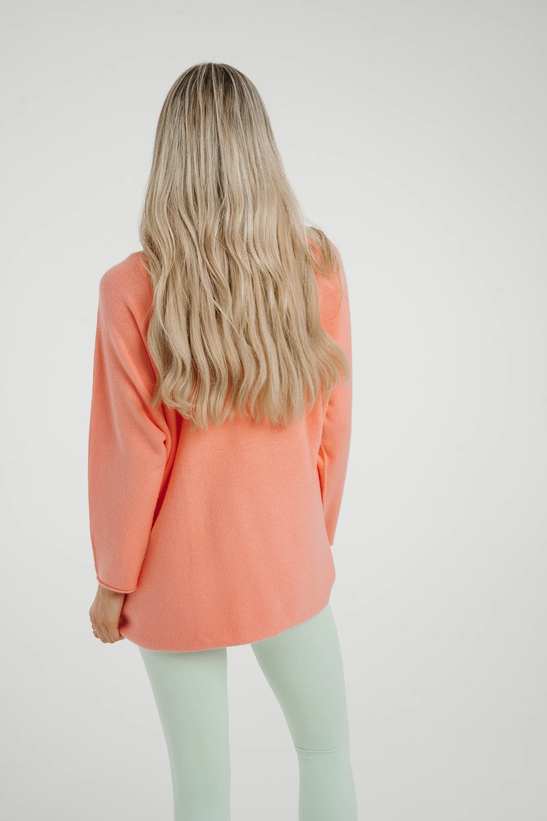 Amber V-Neck Jumper In Coral