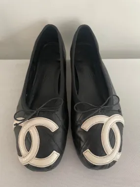 Chanel Black Cambon White Patent CC Quilted Calfskin Ballerina Flats