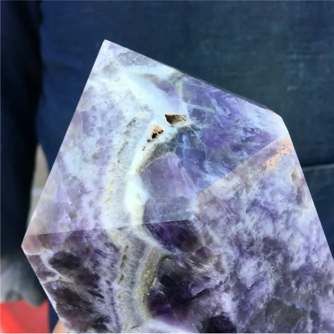 Natural amethyst gejmstone crystal tower point obelisk