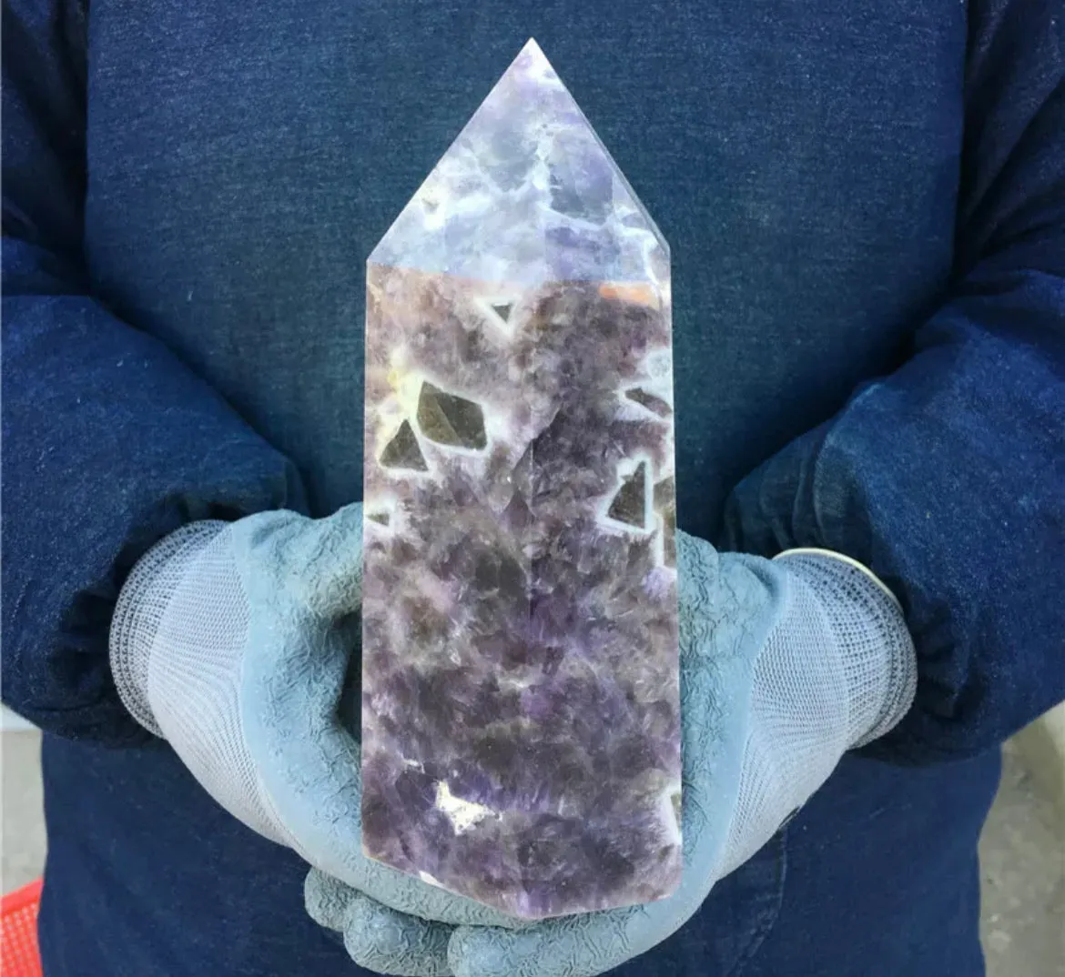 Natural amethyst gejmstone crystal tower point obelisk