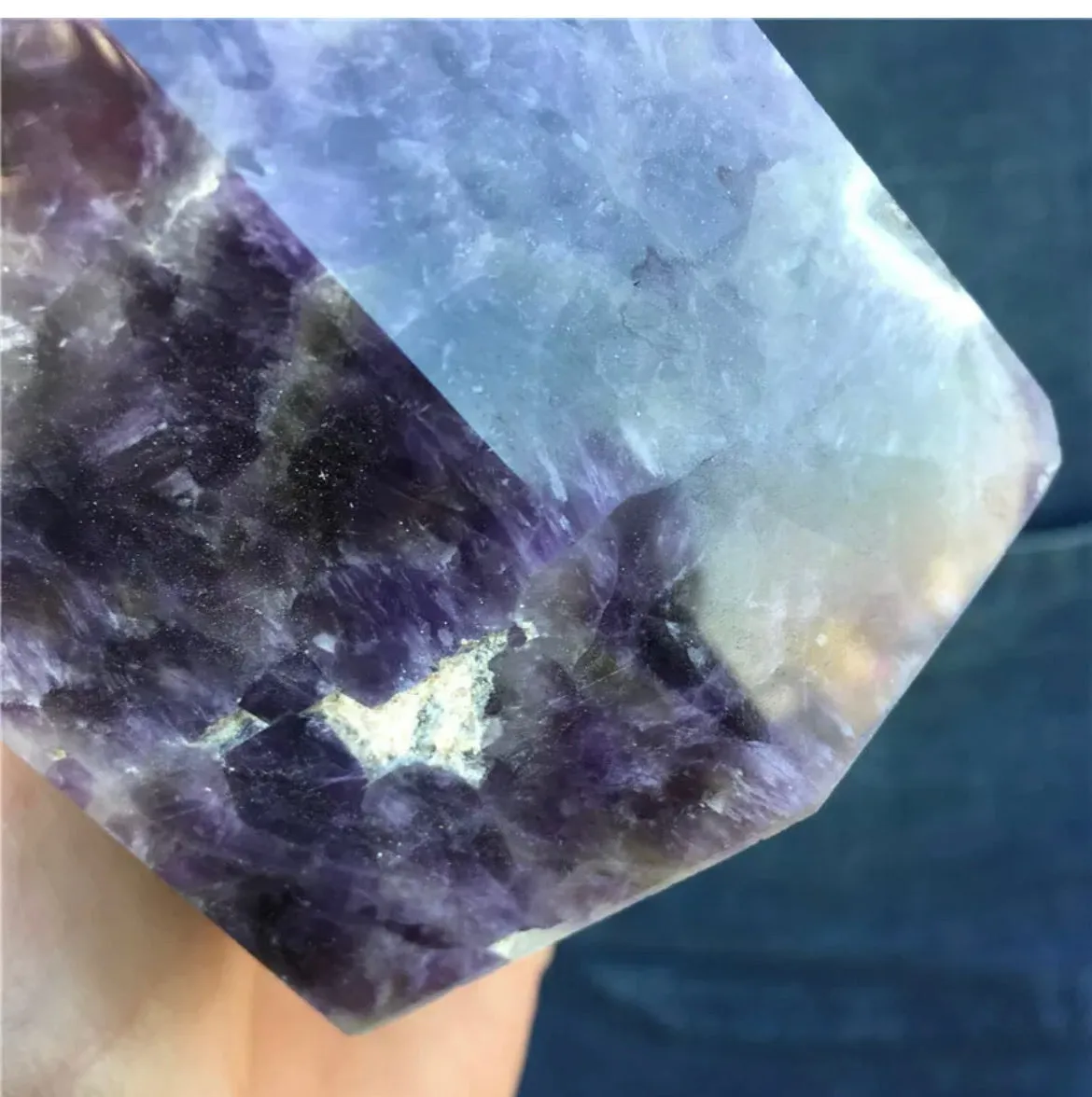 Natural amethyst gejmstone crystal tower point obelisk